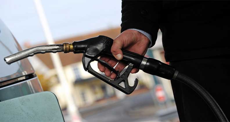 Petrol price may increase by Rs15 in Pakistan